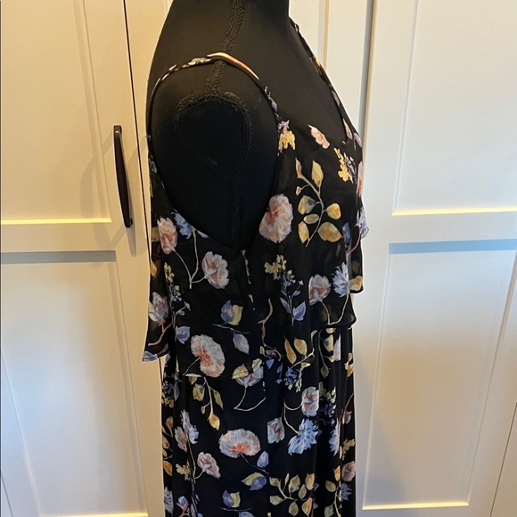 Forever 21 Black Maxi Dress with Floral Print M - Picture 4 of 8